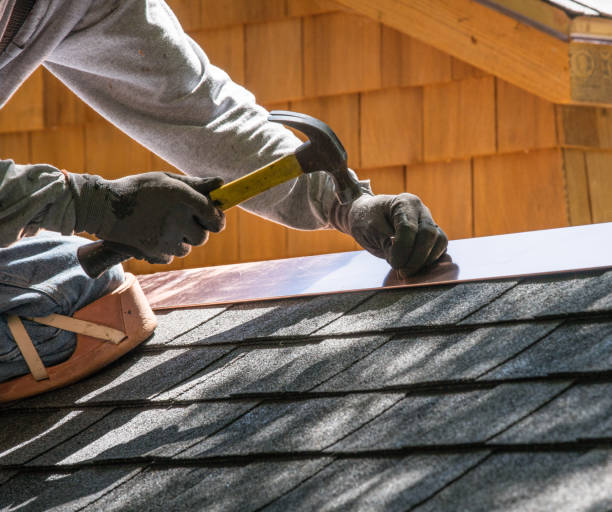 Best Flat Roof Repair Services  in Fort Atkinson, WI